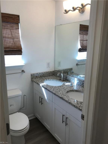 Photo 9 of 18 residential for sale in Suffolk virginia