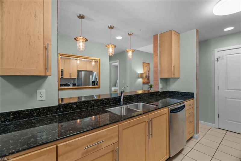 Photo 11 of 37 residential for sale in Virginia Beach virginia