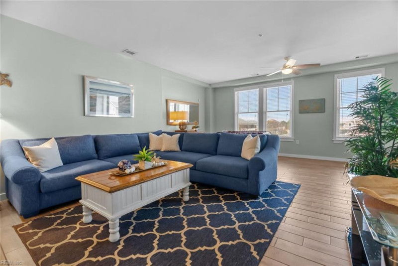 Photo 18 of 37 residential for sale in Virginia Beach virginia