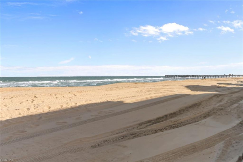 Photo 33 of 37 residential for sale in Virginia Beach virginia