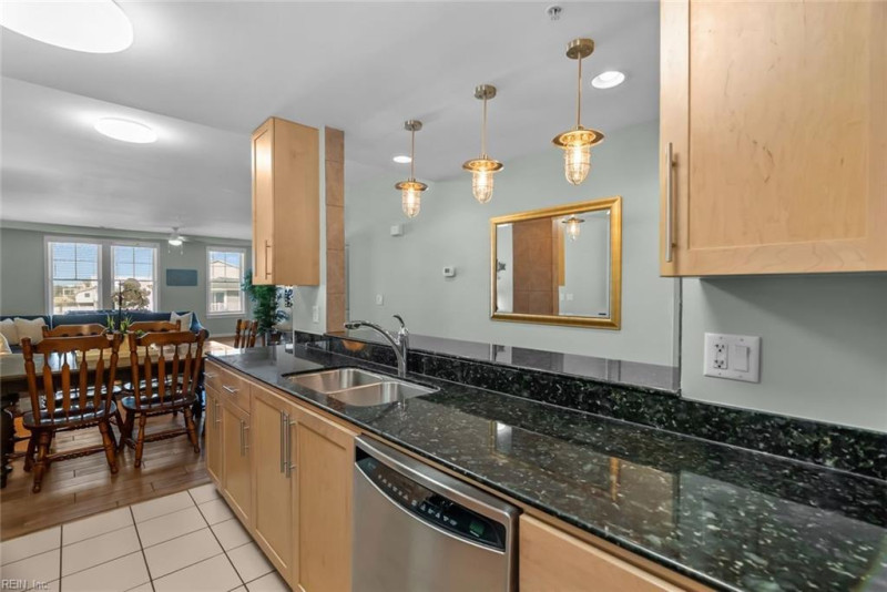 Photo 8 of 37 residential for sale in Virginia Beach virginia