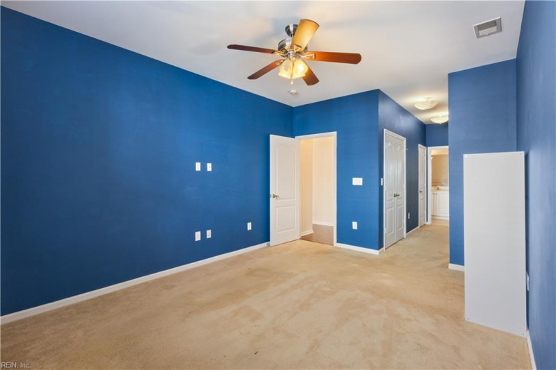 Photo 17 of 29 residential for sale in Virginia Beach virginia