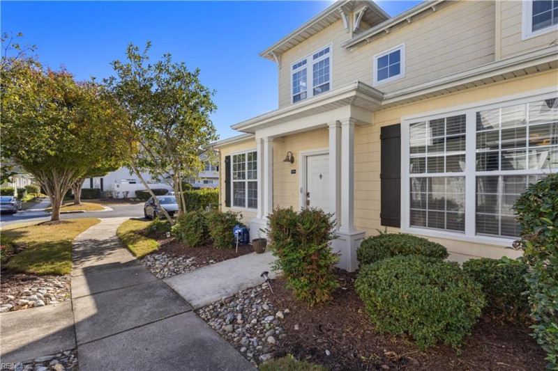 Photo 2 of 29 residential for sale in Virginia Beach virginia