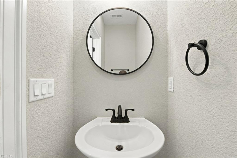 Photo 36 of 50 residential for sale in Elizabeth City virginia