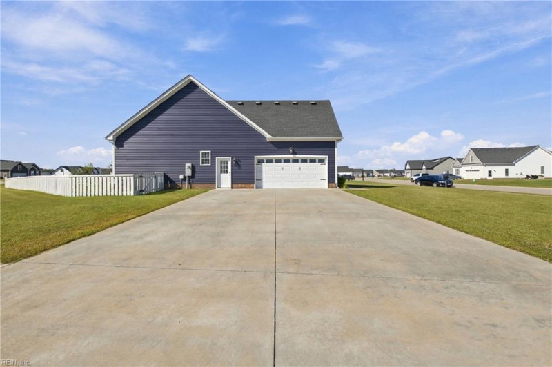 Photo 5 of 50 residential for sale in Elizabeth City virginia
