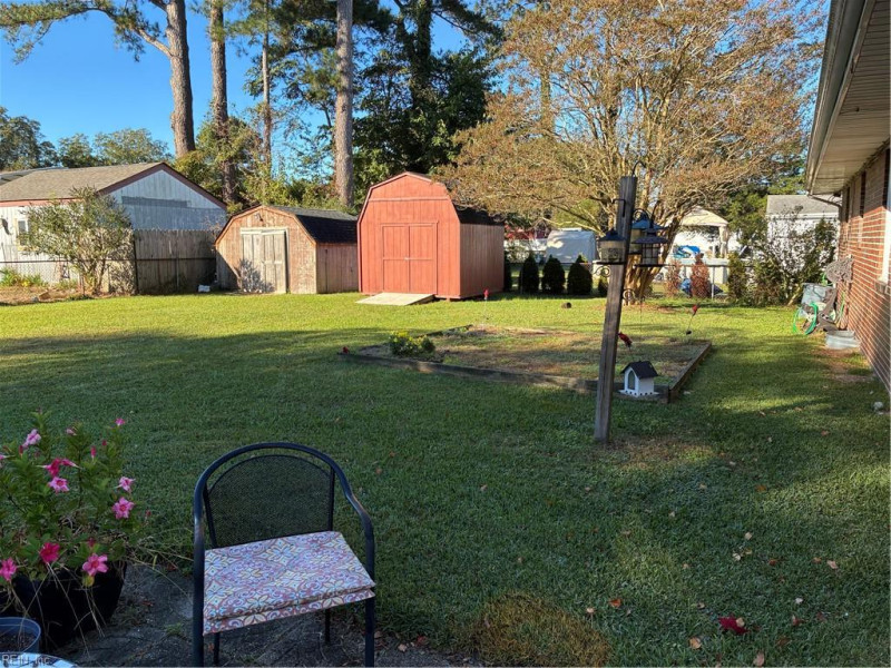 Photo 12 of 28 residential for sale in Chesapeake virginia