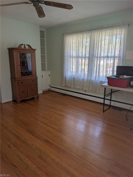 Photo 16 of 28 residential for sale in Chesapeake virginia