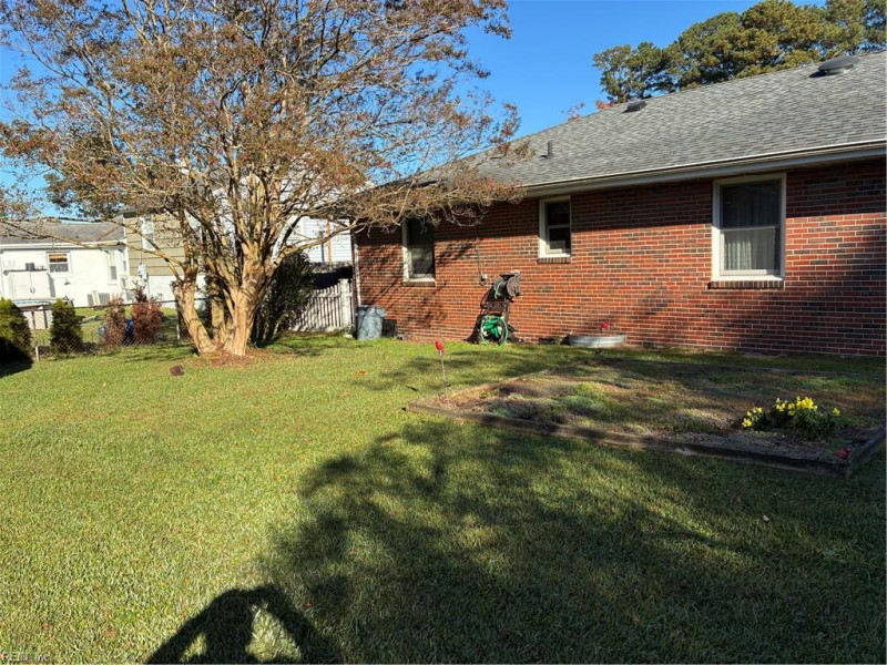 Photo 22 of 28 residential for sale in Chesapeake virginia