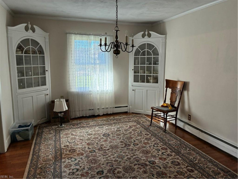 Photo 3 of 28 residential for sale in Chesapeake virginia