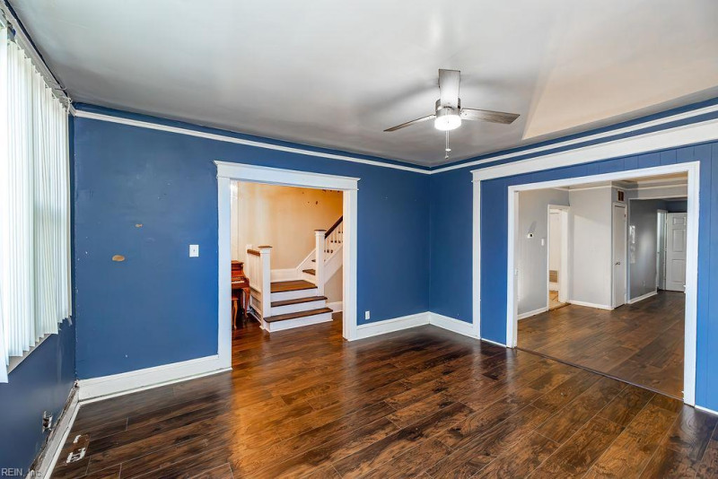 Photo 10 of 49 residential for sale in Norfolk virginia