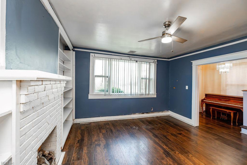 Photo 11 of 49 residential for sale in Norfolk virginia