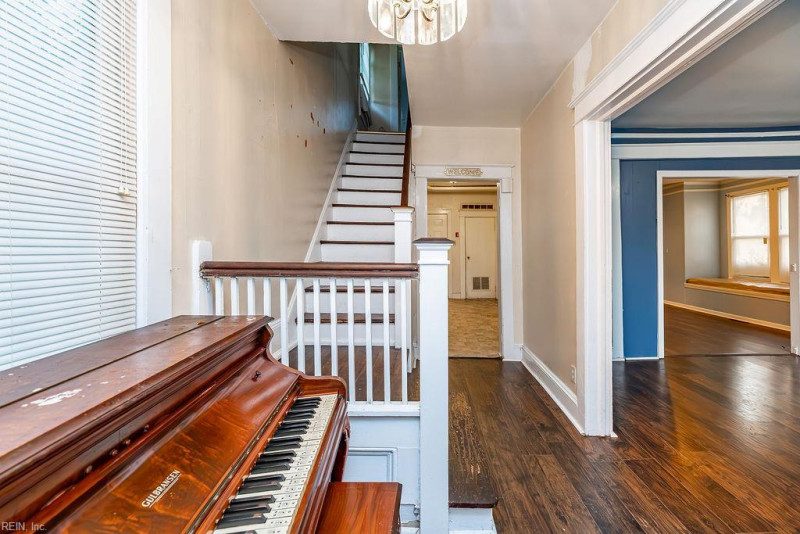 Photo 22 of 49 residential for sale in Norfolk virginia