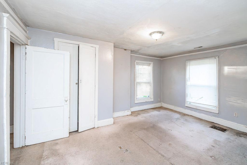 Photo 27 of 49 residential for sale in Norfolk virginia