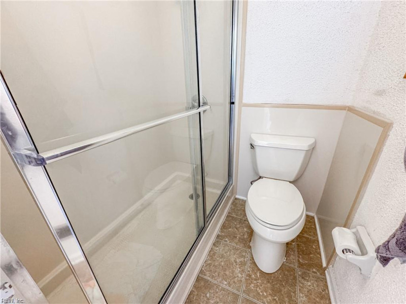 Photo 14 of 19 residential for sale in Virginia Beach virginia