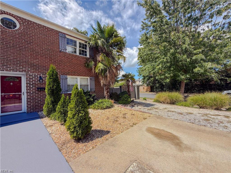 Photo 16 of 19 residential for sale in Virginia Beach virginia