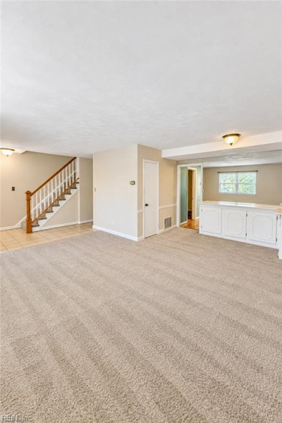 Photo 4 of 19 residential for sale in Virginia Beach virginia