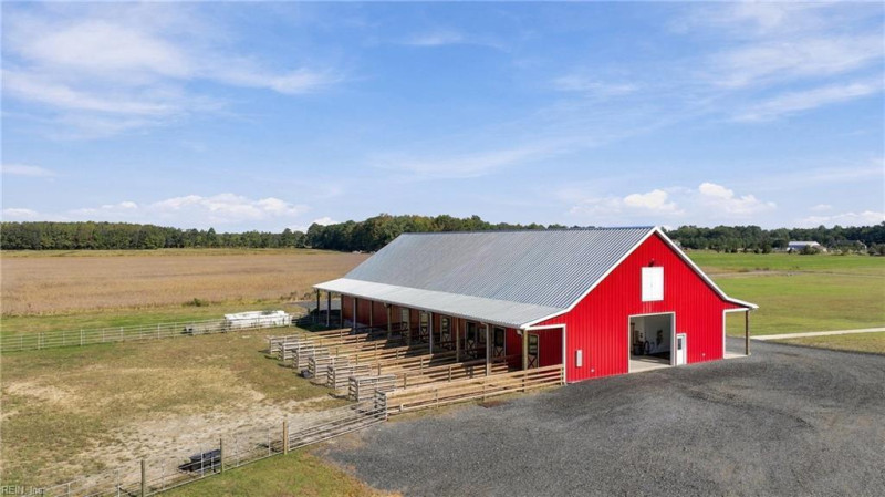 Photo 15 of 49 residential for sale in Chesapeake virginia