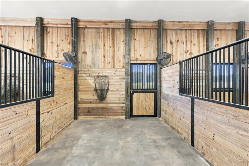 Photo 21 of 49 residential for sale in Chesapeake virginia