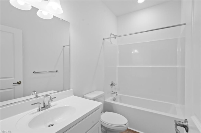 Photo 12 of 22 residential for sale in Chesapeake virginia
