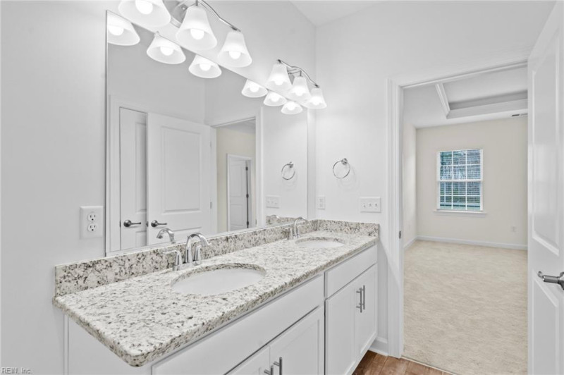 Photo 15 of 22 residential for sale in Chesapeake virginia