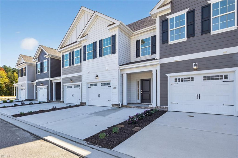 Photo 2 of 22 residential for sale in Chesapeake virginia