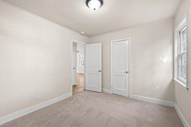 Photo 18 of 26 residential for sale in Norfolk virginia