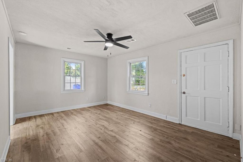 Photo 6 of 26 residential for sale in Norfolk virginia