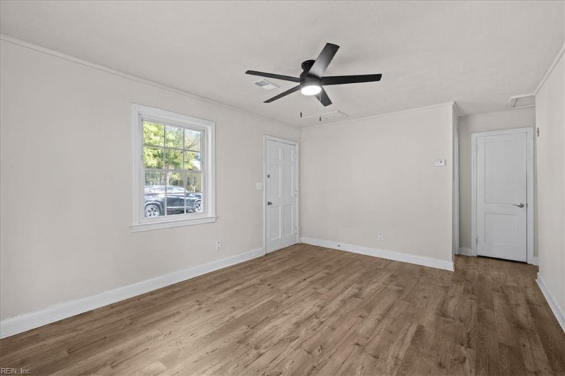 Photo 7 of 26 residential for sale in Norfolk virginia