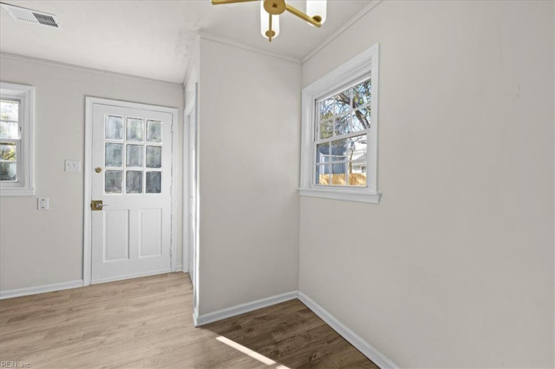 Photo 9 of 26 residential for sale in Norfolk virginia