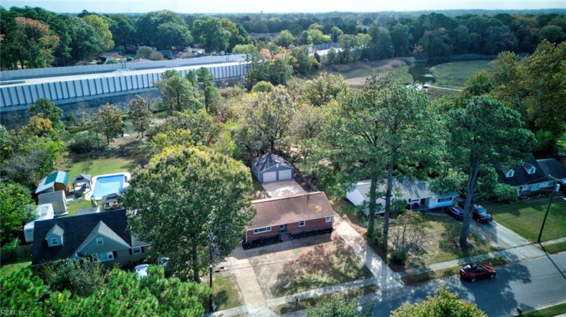 Photo 2 of 34 residential for sale in Norfolk virginia