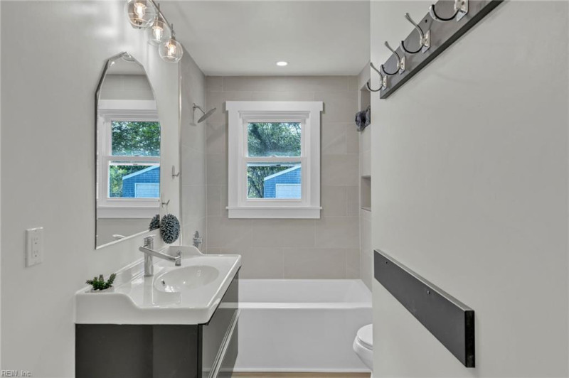 Photo 25 of 34 residential for sale in Norfolk virginia