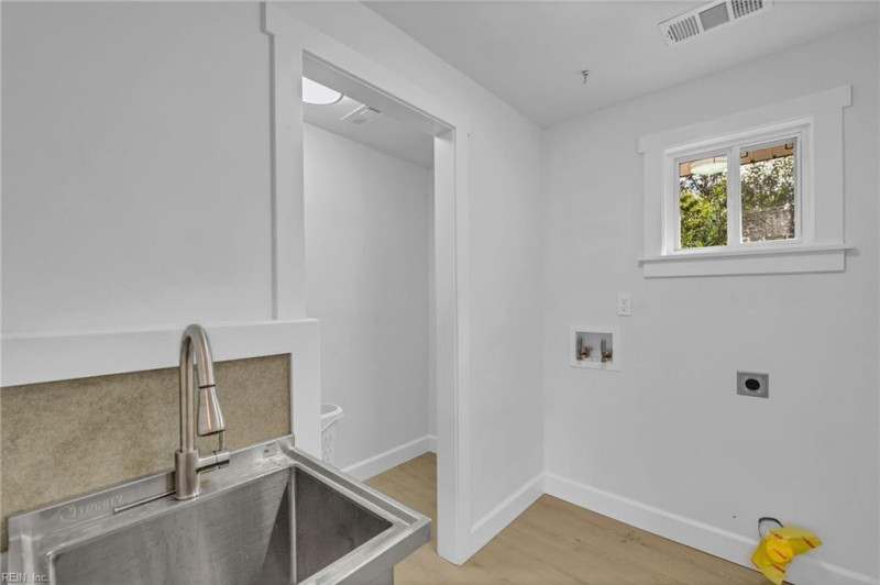 Photo 26 of 34 residential for sale in Norfolk virginia