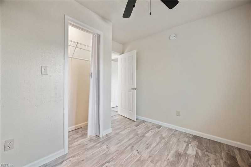 Photo 14 of 20 residential for sale in Hampton virginia