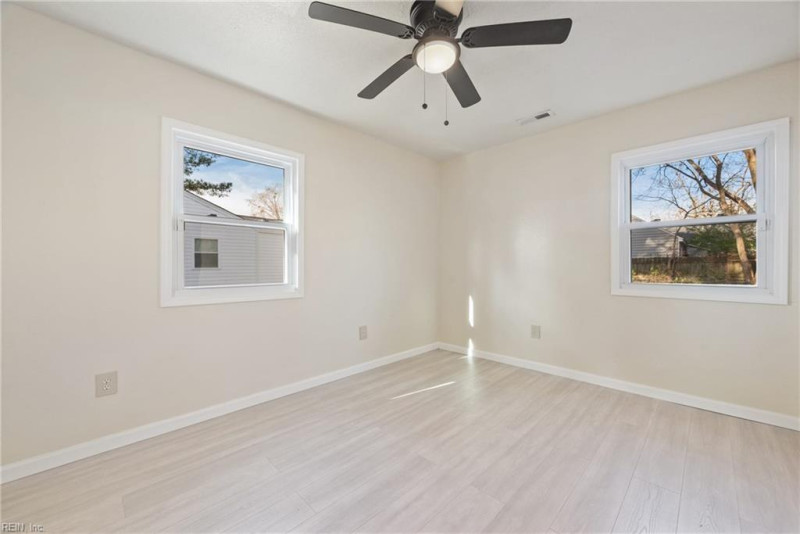 Photo 15 of 20 residential for sale in Hampton virginia