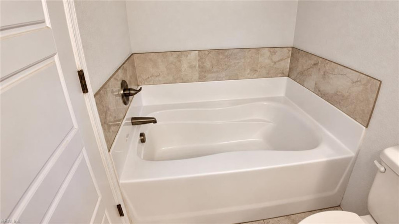 Photo 24 of 37 residential for sale in Portsmouth virginia