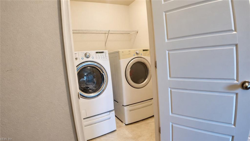 Photo 30 of 37 residential for sale in Portsmouth virginia