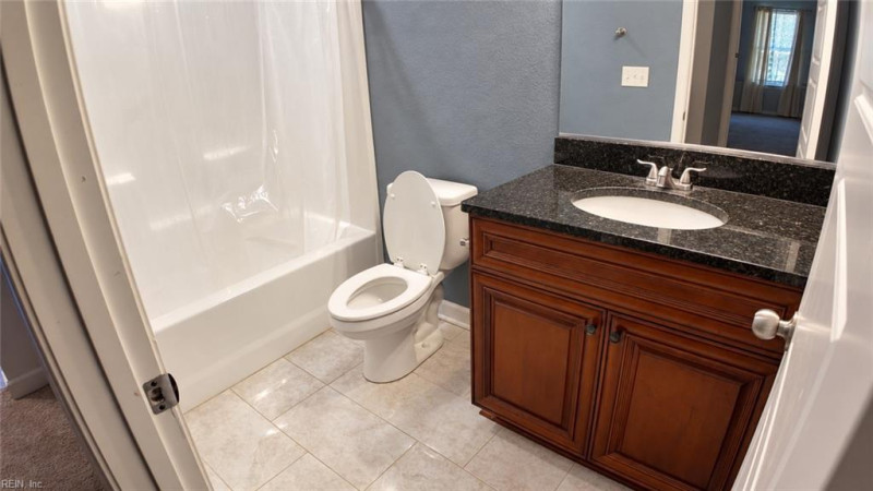 Photo 7 of 37 residential for sale in Portsmouth virginia
