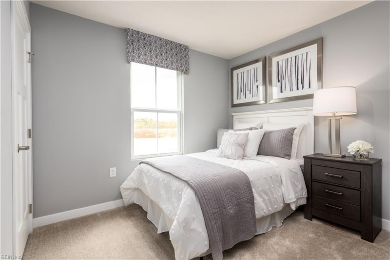 Photo 11 of 16 residential for sale in Suffolk virginia