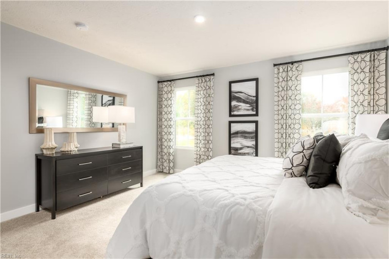 Photo 13 of 16 residential for sale in Suffolk virginia