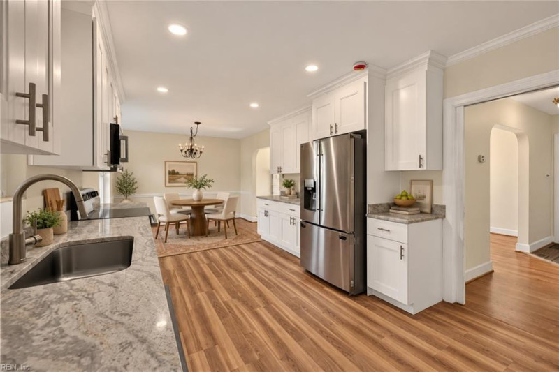 Photo 14 of 46 residential for sale in Portsmouth virginia