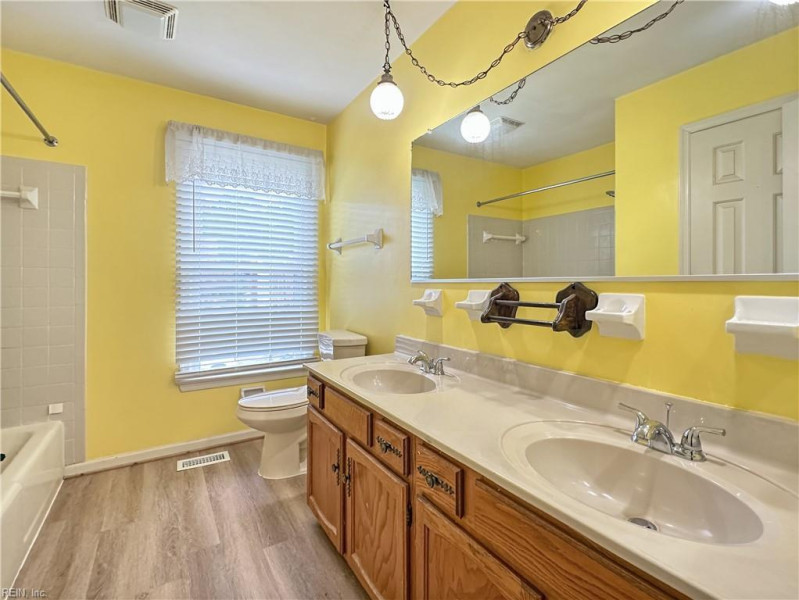 Photo 21 of 29 residential for sale in Virginia Beach virginia