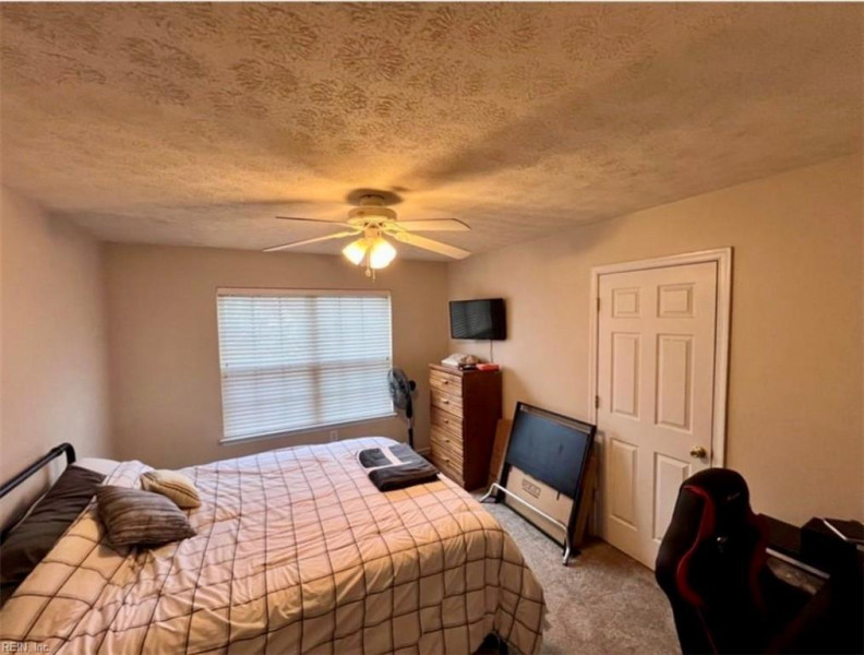 Photo 10 of 19 residential for sale in James City County virginia