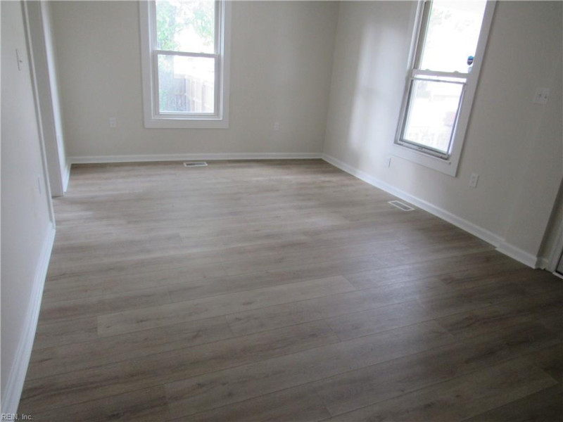 Photo 4 of 32 residential for sale in Norfolk virginia Photo 4 of 32 residential for sale in Norfolk virginia