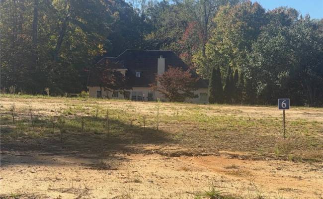 5333 Ridgewood Hills Drive, James City County, VA 23188