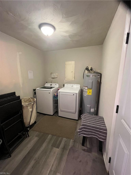 Photo 13 of 28 residential for sale in Chesapeake virginia