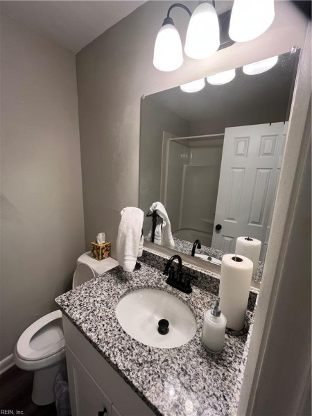 Photo 27 of 28 residential for sale in Chesapeake virginia