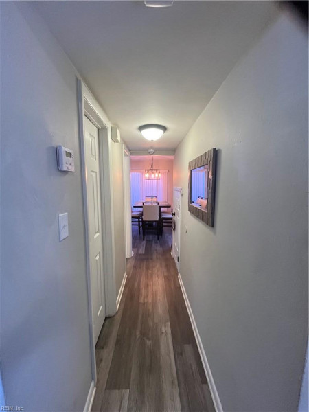 Photo 6 of 28 residential for sale in Chesapeake virginia