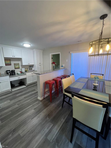 Photo 8 of 28 residential for sale in Chesapeake virginia