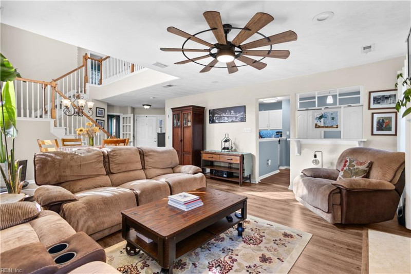 Photo 13 of 50 residential for sale in Chesapeake virginia