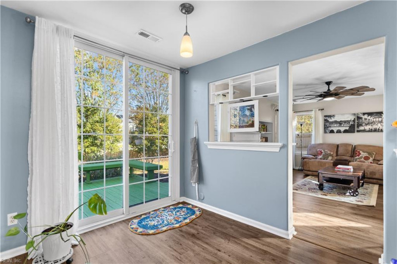 Photo 15 of 50 residential for sale in Chesapeake virginia